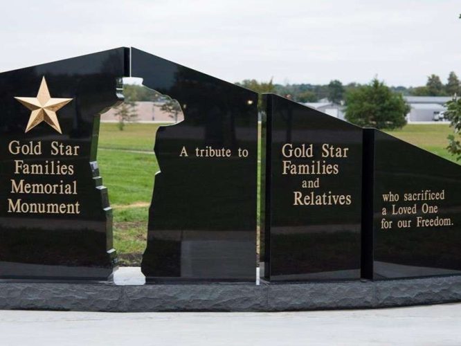 Gold Star Family Monument 4X3